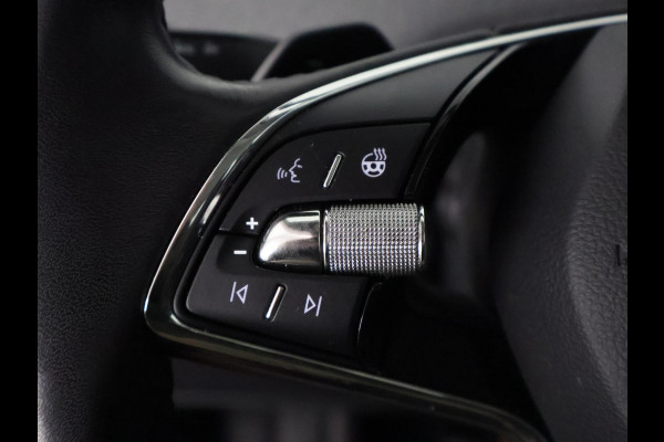 Škoda ENYAQ iV 60 | Navigatie | Stuurverwarming | Camera |