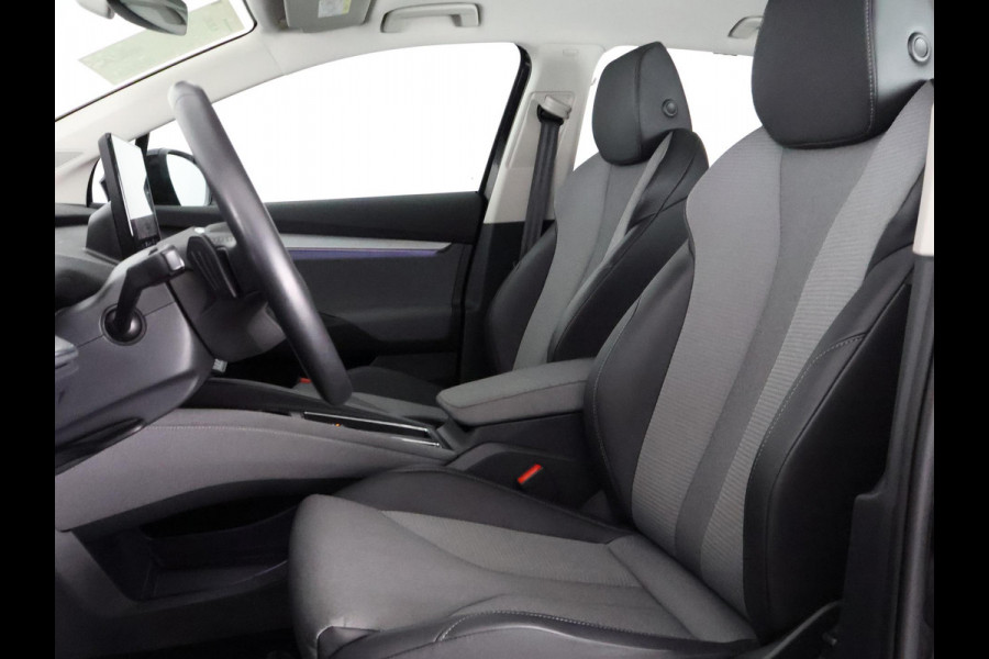 Škoda ENYAQ iV 60 | Navigatie | Stuurverwarming | Camera |