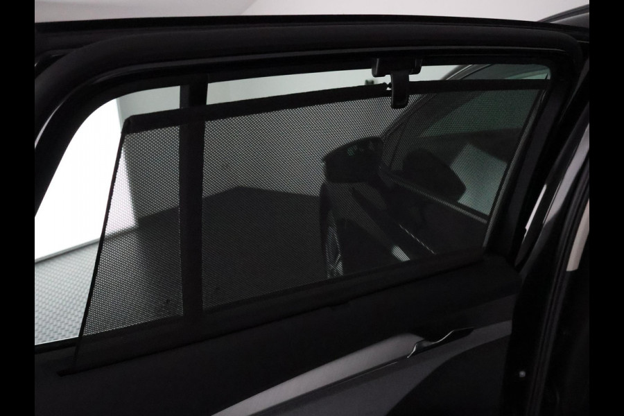 Škoda ENYAQ iV 60 | Navigatie | Stuurverwarming | Camera |