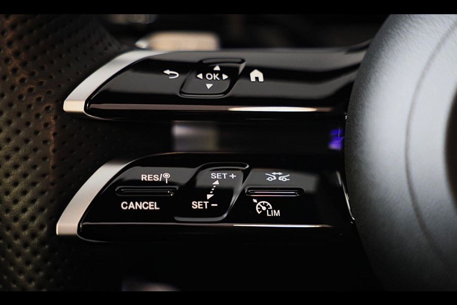 Mercedes-Benz CLE Coupé 300 e AMG 53 Look / Head Up / 360 Camera / Acc / Lane Assist / BURMESTER / Elek Stoelen / Memory / Pano