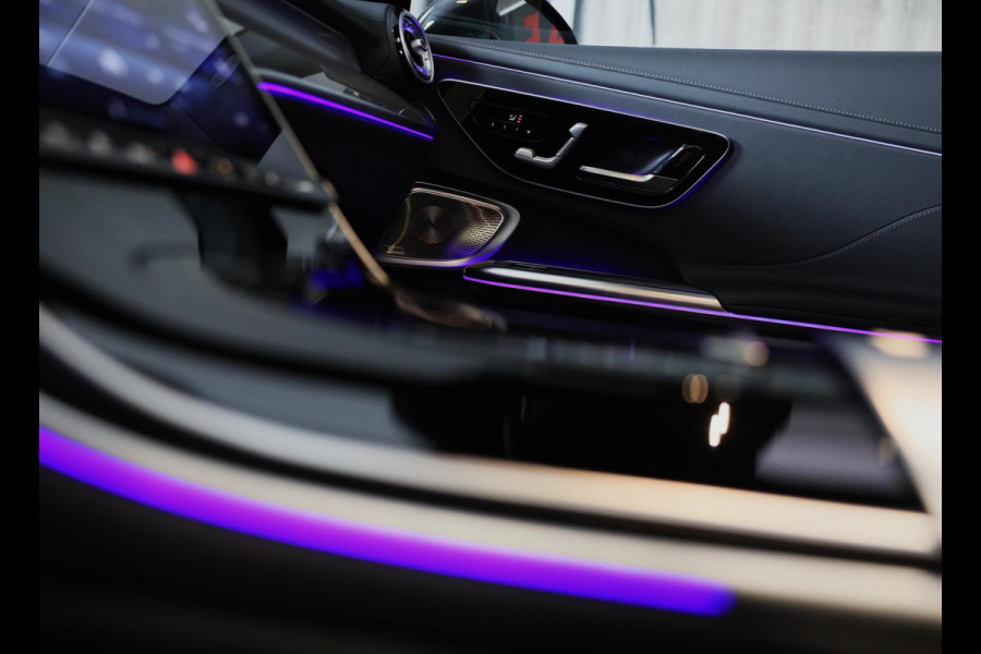 Mercedes-Benz CLE Coupé 300 e AMG 53 Look / Head Up / 360 Camera / Acc / Lane Assist / BURMESTER / Elek Stoelen / Memory / Pano