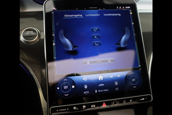 Mercedes-Benz CLE Coupé 300 e AMG 53 Look / Head Up / 360 Camera / Acc / Lane Assist / BURMESTER / Elek Stoelen / Memory / Pano