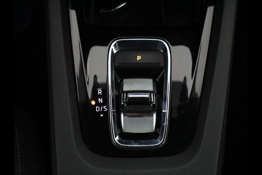 Škoda Octavia Combi 1.0 e-TSI Sport Business | Apple Carplay/Android Auto | Navigatie | Trekhaak | Parkeersensoren |