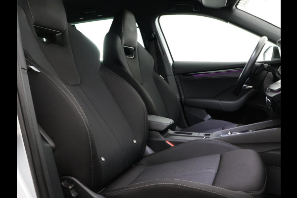 Škoda Octavia Combi 1.0 e-TSI Sport Business | Apple Carplay/Android Auto | Navigatie | Trekhaak | Parkeersensoren |