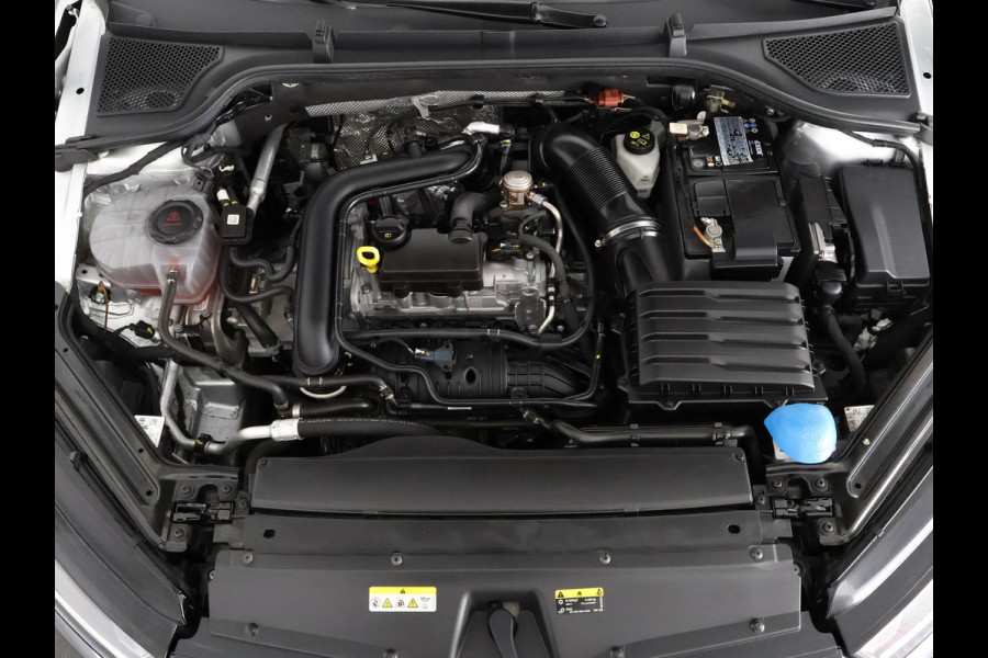 Škoda Octavia Combi 1.0 e-TSI Sport Business | Apple Carplay/Android Auto | Navigatie | Trekhaak | Parkeersensoren |