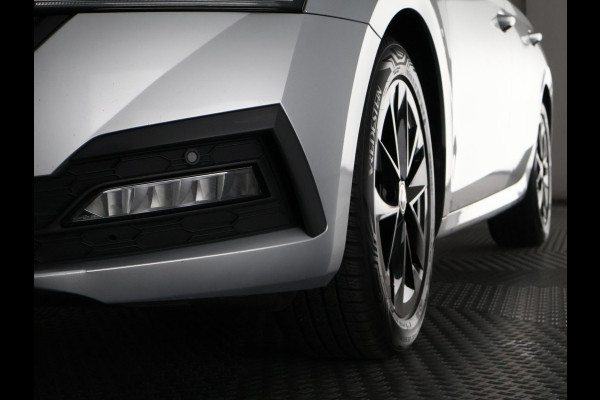 Škoda Octavia Combi 1.0 e-TSI Sport Business | Apple Carplay/Android Auto | Navigatie | Trekhaak | Parkeersensoren |