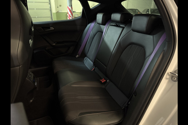 CUPRA Leon e-HYBRID 204PK DSG BUSINESS SPORT CARPLAY/KEYLESS/STUURVERW.