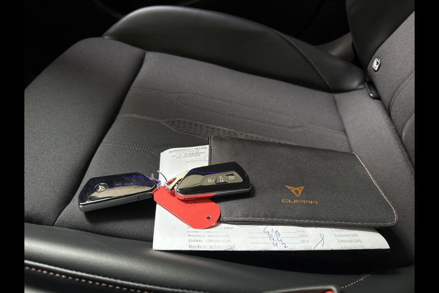 CUPRA Leon e-HYBRID 204PK DSG BUSINESS SPORT CARPLAY/KEYLESS/STUURVERW.