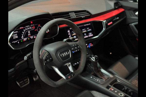 Audi Q3 Sportback TFSI RS|LEDER|AUTO|PANO