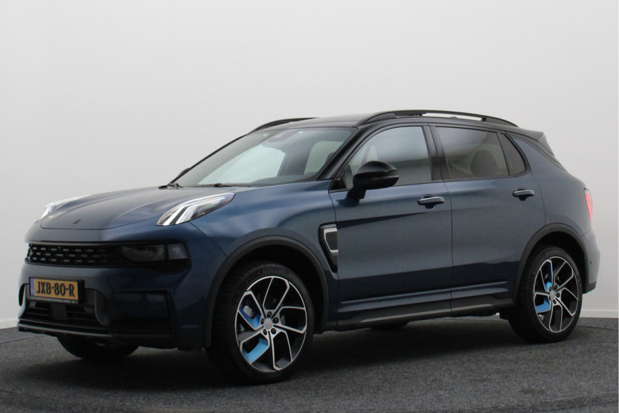 Lynk & Co 01 1.5 Two-Tone, 360° Camera, Panoramadak, Zwarte hemel, ACC, Keyless, PDC, LED, 20''