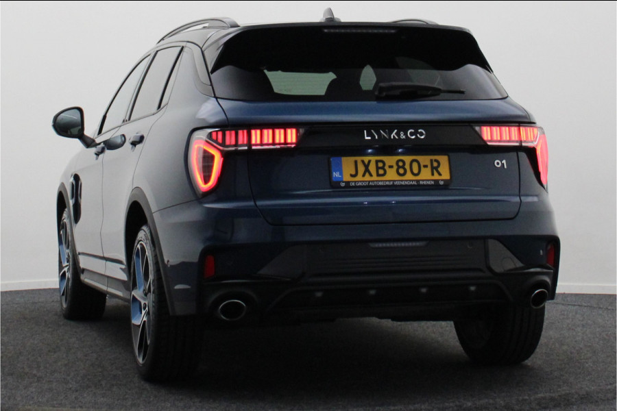 Lynk & Co 01 1.5 Two-Tone, 360° Camera, Panoramadak, Zwarte hemel, ACC, Keyless, PDC, LED, 20''