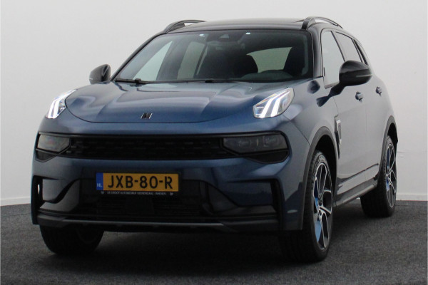 Lynk & Co 01 1.5 Two-Tone, 360° Camera, Panoramadak, Zwarte hemel, ACC, Keyless, PDC, LED, 20''