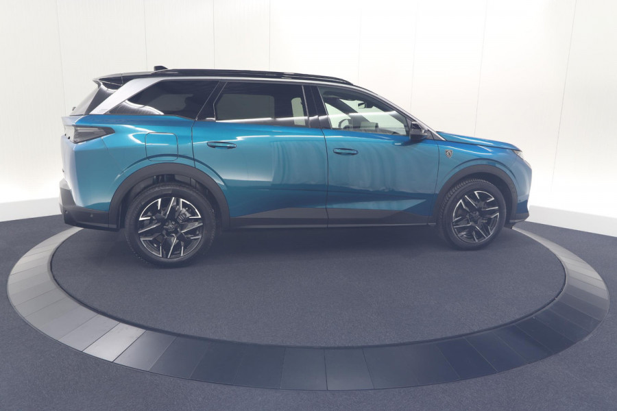 Peugeot 5008 1.2 Hybrid 136 GT | 360 Camera | Panoramadak | Elektrische Kofferklep | Winterpakket