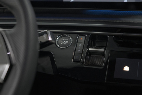 Peugeot 5008 1.2 Hybrid 136 GT | 360 Camera | Panoramadak | Elektrische Kofferklep | Winterpakket