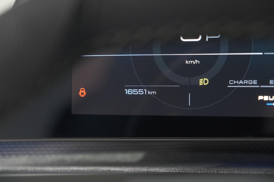Peugeot 5008 1.2 Hybrid 136 GT | 360 Camera | Panoramadak | Elektrische Kofferklep | Winterpakket