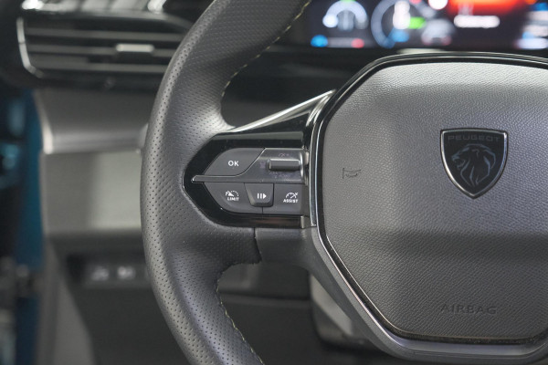 Peugeot 408 1.6 HYbrid 225 EAT8 GT | Camera | Adaptieve Cruise Control | Apple Carplay | Elektronische Kofferklep