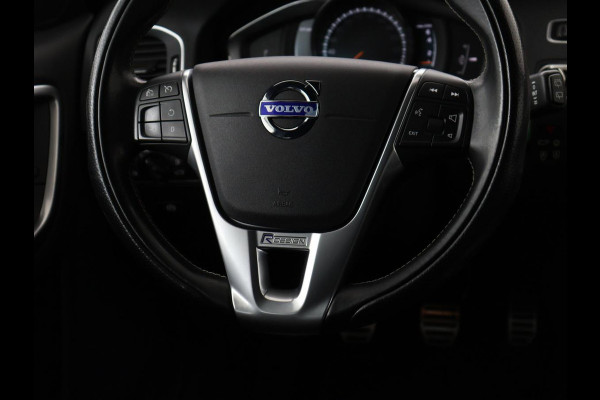 Volvo V60 2.0 T4 Sport | Stoelverwarming | Bi-Xenon | Leder/Alcantara | Trekhaak | Navigatie | Bluetooth | Cruise control | Parkeerhulp | Climate control | Origineel NL