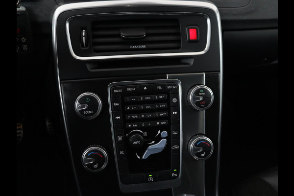 Volvo V60 2.0 T4 Sport | Stoelverwarming | Bi-Xenon | Leder/Alcantara | Trekhaak | Navigatie | Bluetooth | Cruise control | Parkeerhulp | Climate control | Origineel NL