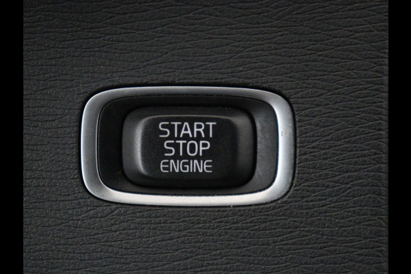 Volvo V60 2.0 T4 Sport | Stoelverwarming | Bi-Xenon | Leder/Alcantara | Trekhaak | Navigatie | Bluetooth | Cruise control | Parkeerhulp | Climate control | Origineel NL