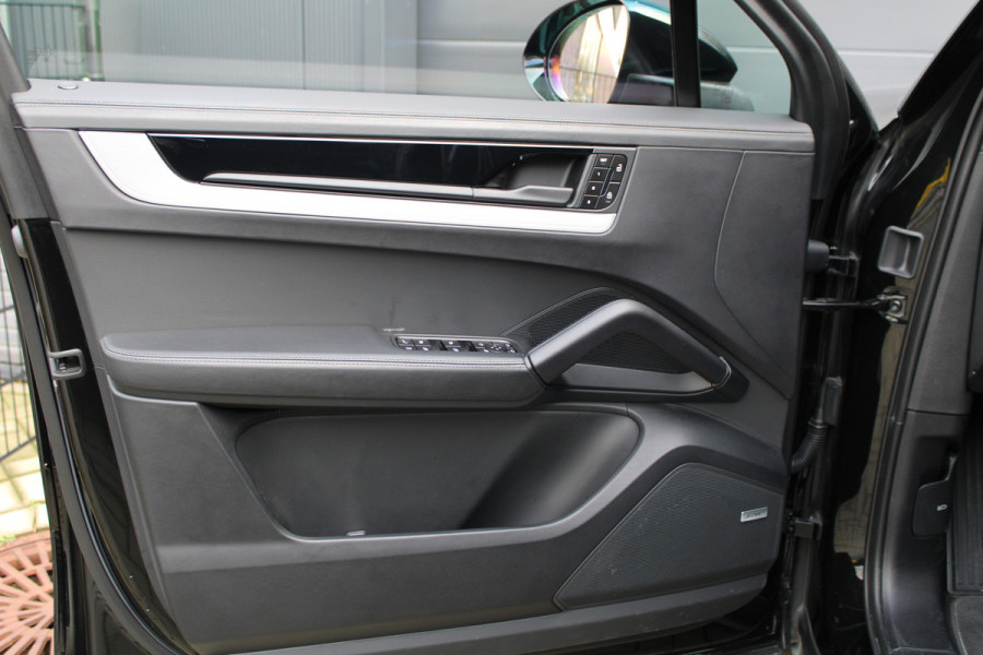 Porsche Cayenne S 3.0 E-Hybrid | BTW | PANO | HUD | SOFT-CLOSE | MEMORY | 360 | ACHTERASBESTUURING |