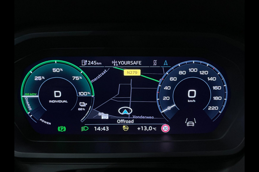 Audi Q4 e-tron 40 S Edition Competition 77 kWh|100%SOH|BLACK ED.|TREKH.|ACC|CARPLAY|CAMERA|STOELVERW.|NL-AUTO|NAP|1e EIG|INCL BTW|