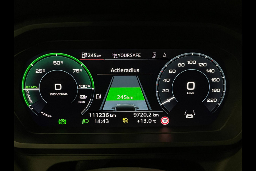 Audi Q4 e-tron 40 S Edition Competition 77 kWh|100%SOH|BLACK ED.|TREKH.|ACC|CARPLAY|CAMERA|STOELVERW.|NL-AUTO|NAP|1e EIG|INCL BTW|