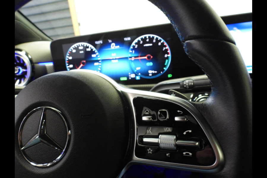 Mercedes-Benz A-Klasse A250e Luxury Limited LEER/CAMERA/SFEER/TREKH./17"LMV!