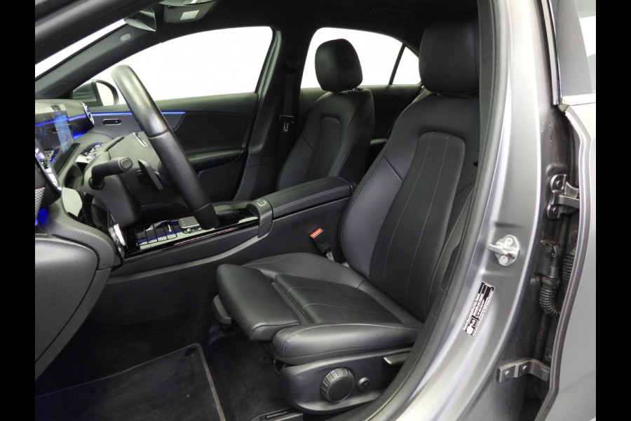 Mercedes-Benz A-Klasse A250e Luxury Limited LEER/CAMERA/SFEER/TREKH./17"LMV!