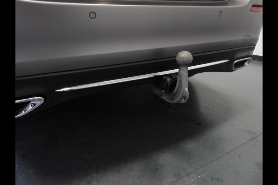 Mercedes-Benz A-Klasse A250e Luxury Limited LEER/CAMERA/SFEER/TREKH./17"LMV!