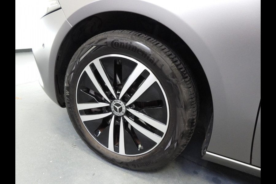 Mercedes-Benz A-Klasse A250e Luxury Limited LEER/CAMERA/SFEER/TREKH./17"LMV!
