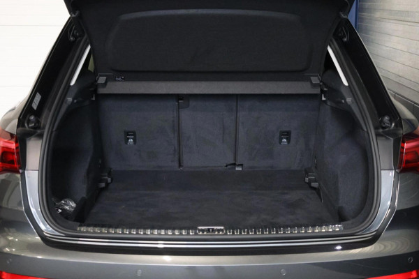 Audi Q3 35 TFSI S-line LED/VIRTUAL/ALCANTARA+S.VERWARMING/CAM/20" LMV/LINE/CRUISE/ECC/12 MDN GARANTIE!