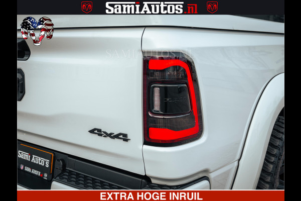 Dodge Ram 1500 Limited Night | 5.7 V8 Hemi Full Option | LPG | Comfortabele Dubbele Cabine met Royale 5 Zitplaatsen | De Meest Luxe en Volle Pick-Up in zijn Klasse | BPM vrij | Nu Leverbaar uit Voorraad | Voorraad Nr v45lp