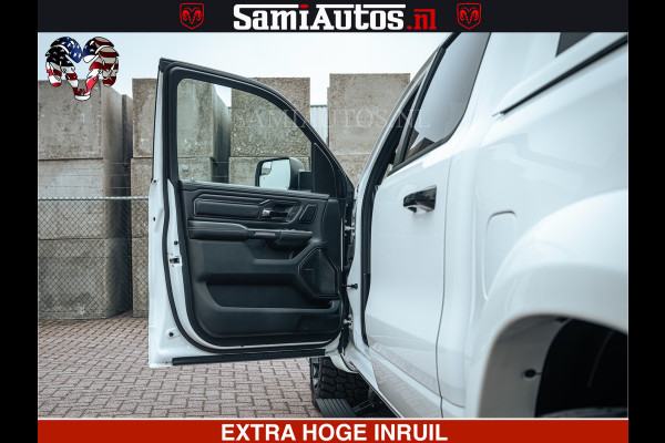 Dodge Ram 1500 Limited Night | 5.7 V8 Hemi Full Option | LPG | Comfortabele Dubbele Cabine met Royale 5 Zitplaatsen | De Meest Luxe en Volle Pick-Up in zijn Klasse | BPM vrij | Nu Leverbaar uit Voorraad | Voorraad Nr v45lp