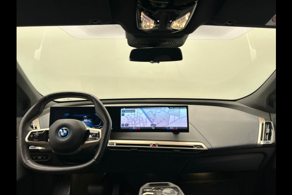 BMW iX XDrive40 High Executive 77 kWh | Origineel Nederlands | 1e Eigenaar Trekhaak Harman/kardon Head Up Panoramadak Memorie