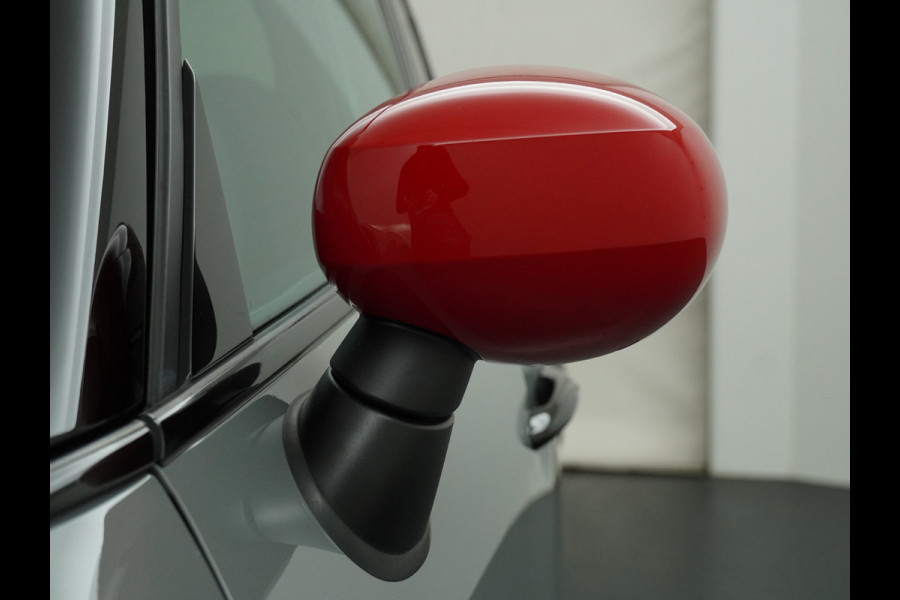 MINI Countryman 2.0 John Cooper Works ALL4 White Silver Edition Automaat - Airco - Apple Carplay/Android Auto - Cruise Control -KeyLess Entry - Panoramadak - Lederen Bekleding - Voorstoelen Verwarmd - Virena Zekerheidspakket €895,-