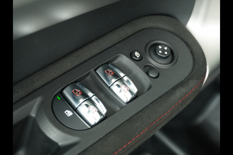 MINI Countryman 2.0 John Cooper Works ALL4 White Silver Edition Automaat - Airco - Apple Carplay/Android Auto - Cruise Control -KeyLess Entry - Panoramadak - Lederen Bekleding - Voorstoelen Verwarmd - Virena Zekerheidspakket €895,-