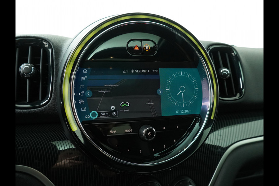 MINI Countryman 2.0 John Cooper Works ALL4 White Silver Edition Automaat - Airco - Apple Carplay/Android Auto - Cruise Control -KeyLess Entry - Panoramadak - Lederen Bekleding - Voorstoelen Verwarmd - Virena Zekerheidspakket €895,-