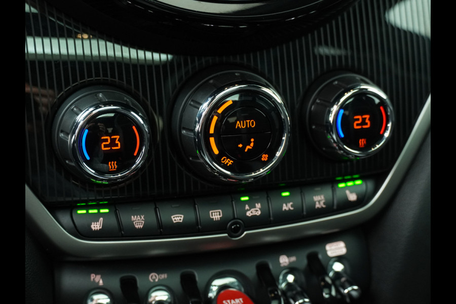 MINI Countryman 2.0 John Cooper Works ALL4 White Silver Edition Automaat - Airco - Apple Carplay/Android Auto - Cruise Control -KeyLess Entry - Panoramadak - Lederen Bekleding - Voorstoelen Verwarmd - Virena Zekerheidspakket €895,-