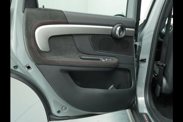 MINI Countryman 2.0 John Cooper Works ALL4 White Silver Edition Automaat - Airco - Apple Carplay/Android Auto - Cruise Control -KeyLess Entry - Panoramadak - Lederen Bekleding - Voorstoelen Verwarmd - Virena Zekerheidspakket €895,-