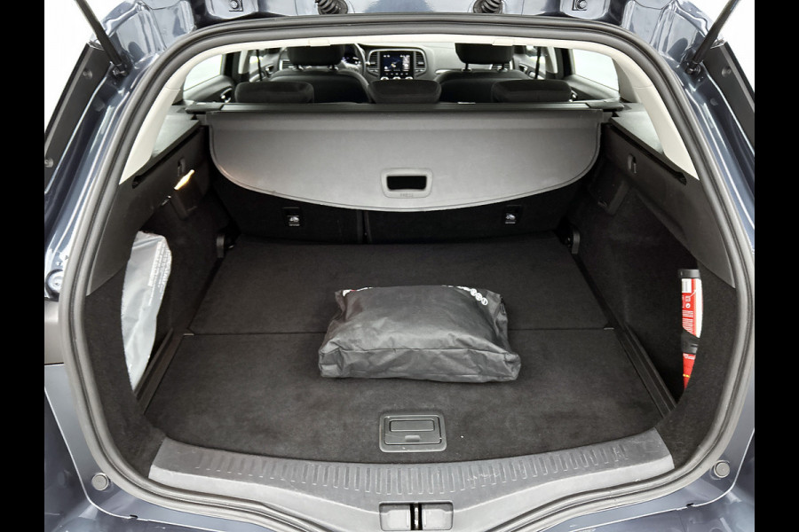 Renault Mégane Estate 1.3 TCe 141PK Automaat Zen / Trekhaak / Navigatie / Pdc.A / Airco-ecc./ Xenon / Apk 11-2026