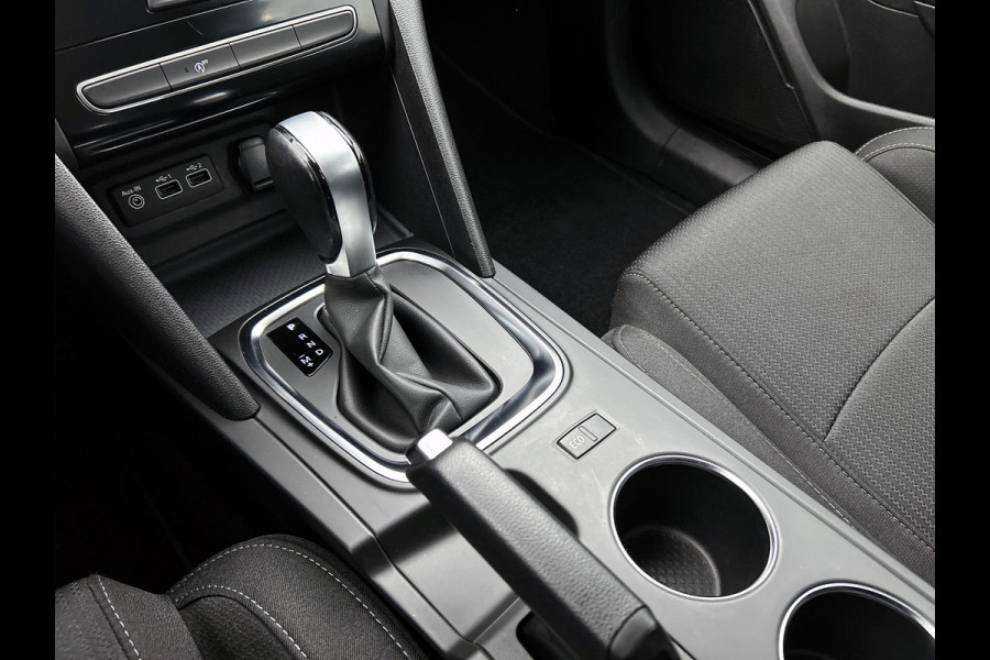 Renault Mégane Estate 1.3 TCe 141PK Automaat Zen / Trekhaak / Navigatie / Pdc.A / Airco-ecc./ Xenon / Apk 11-2026