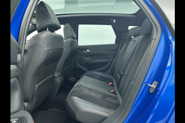 Peugeot 308 SW 1.2 131PK GT Automaat / Distributie vv.bij 102.000KM / Trekhaak / 1/2 Leder / Pdc+Camera / Navi./ Xenon / / Apk 06-2027