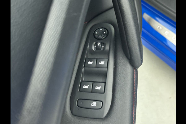 Peugeot 308 SW 1.2 131PK GT Automaat / Distributie vv.bij 102.000KM / Trekhaak / 1/2 Leder / Pdc+Camera / Navi./ Xenon / / Apk 06-2027