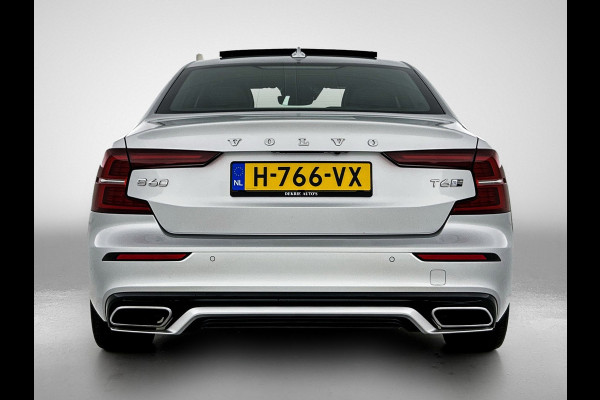 Volvo S60 2.0 T6 AWD Hybride R-Design 340PK / Harman Kardon / Lederen Int / Panorama schuifdak / Navi / Cruise-adaptief / Trekhaak / Carplay / Apk 04-2026