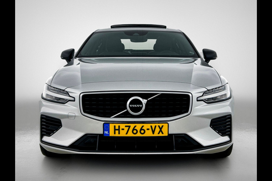 Volvo S60 2.0 T6 AWD Hybride R-Design 340PK / Harman Kardon / Lederen Int / Panorama schuifdak / Navi / Cruise-adaptief / Trekhaak / Carplay / Apk 04-2026