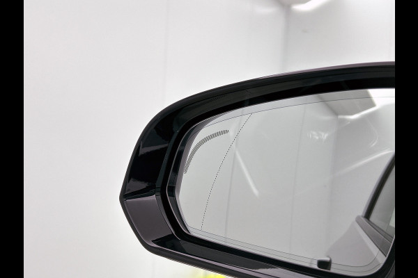 Volvo S60 2.0 T6 AWD Hybride R-Design 340PK / Harman Kardon / Lederen Int / Panorama schuifdak / Navi / Cruise-adaptief / Trekhaak / Carplay / Apk 04-2026