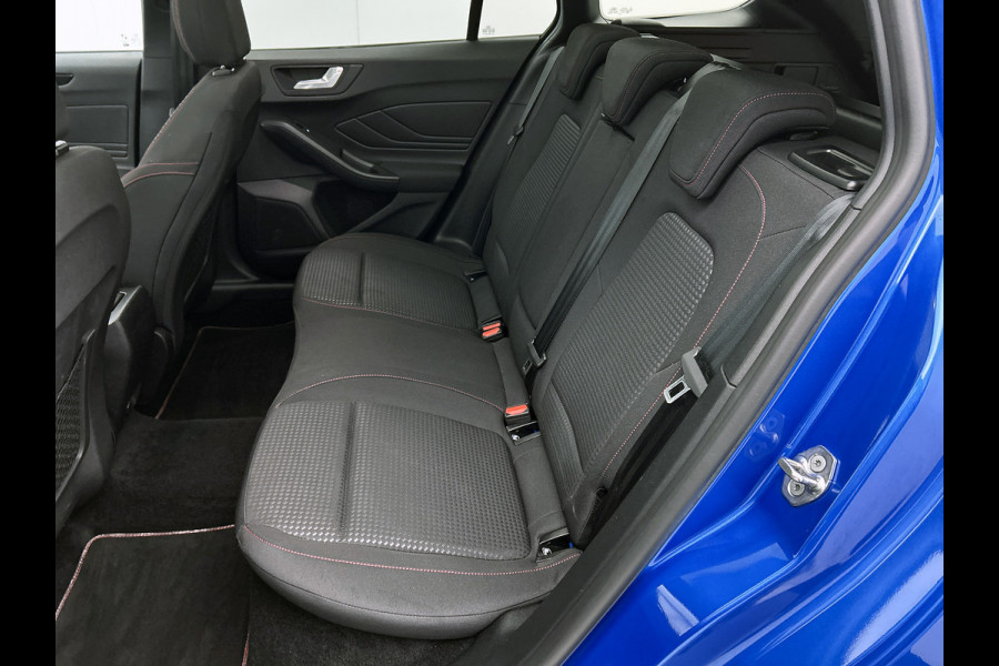 Ford FOCUS Wagon 1.5D ST Line X Business / Panoramadak / Pdc+camera / Cruise adap /Stuur-Stoelverwarming / B&O audio / Parking-Technology-Winter Pack / Apk 04-2026
