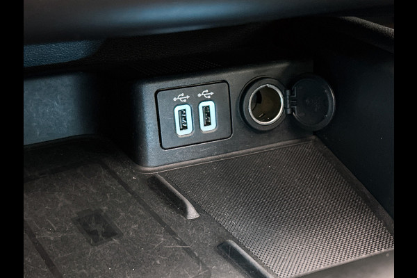 Ford FOCUS Wagon 1.5D ST Line X Business / Panoramadak / Pdc+camera / Cruise adap /Stuur-Stoelverwarming / B&O audio / Parking-Technology-Winter Pack / Apk 04-2026