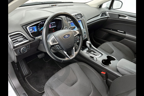 Ford Mondeo Wagon 2.0 Hybrid Titanium Automaat / Pdc.V+A / Navigatie / Radio-multimedia /  Airco-ecc. / Apk 12-2027