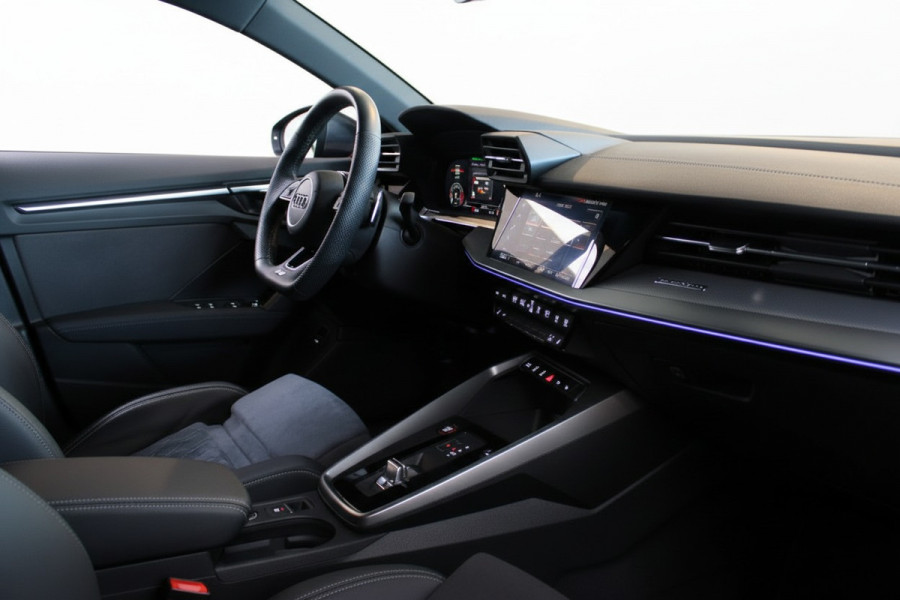 Audi S3 Sportback 2.0 TFSI S3 QUATTRO 310PK S-TRONIC S3-SPORT CAMERA/LEDER/CARPLAY FABRIEKS GARANTIE